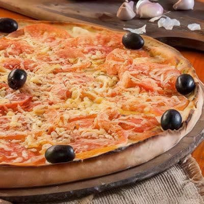 Pizza (32 cm) napolitana