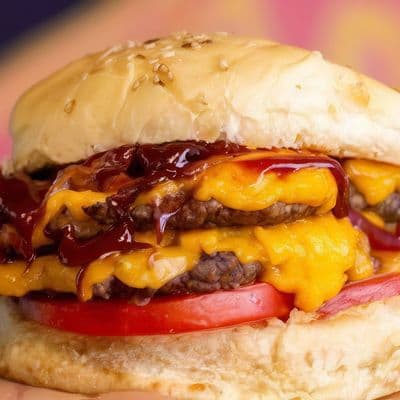 2 hamb cheddar y panceta+papas