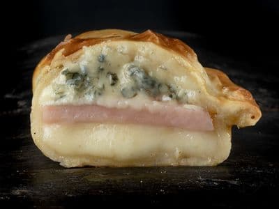 Jamon roquefort y muzzarella