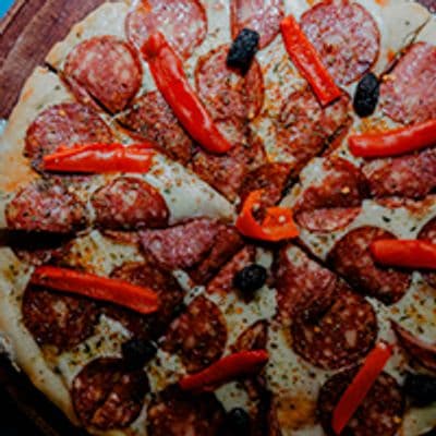 Pizza Calabresa 4 porciones