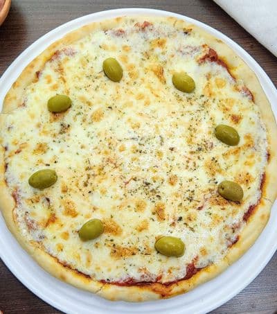 Pizza con muzzarella