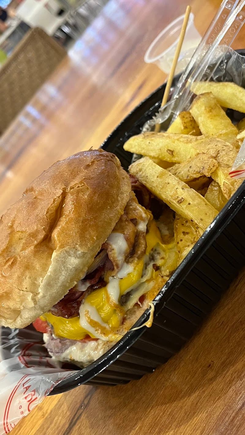 La Burguesia - Espacio San Juan