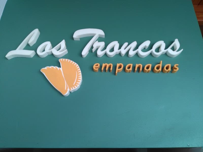 Los Troncos Empanadas -rivadavia-