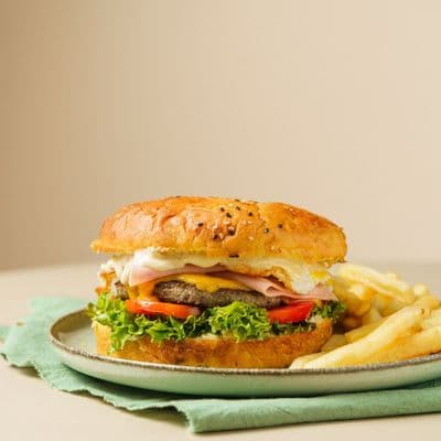 Hamburguesa completa + papas