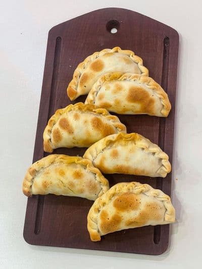Promo-12 empanadas + bebida