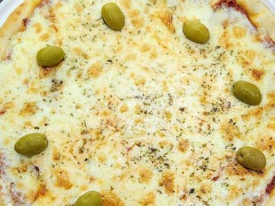 Pizza Muzzarella
