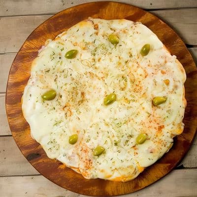 Media Pizza Fugazzeta