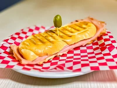 Prensadito de jamon y queso